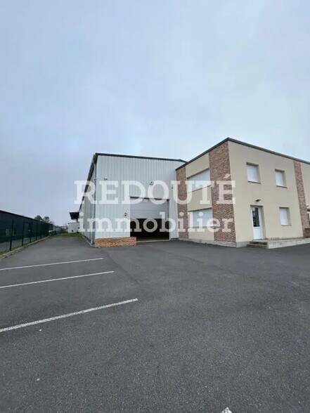 Industrial in Bezannes for lease - Building Photo - Image 2 of 7