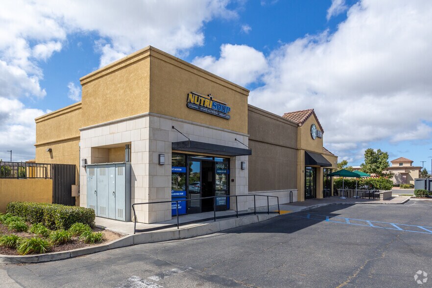2440 S Broadway, Santa Maria, CA à louer - Photo du bâtiment - Image 2 de 3