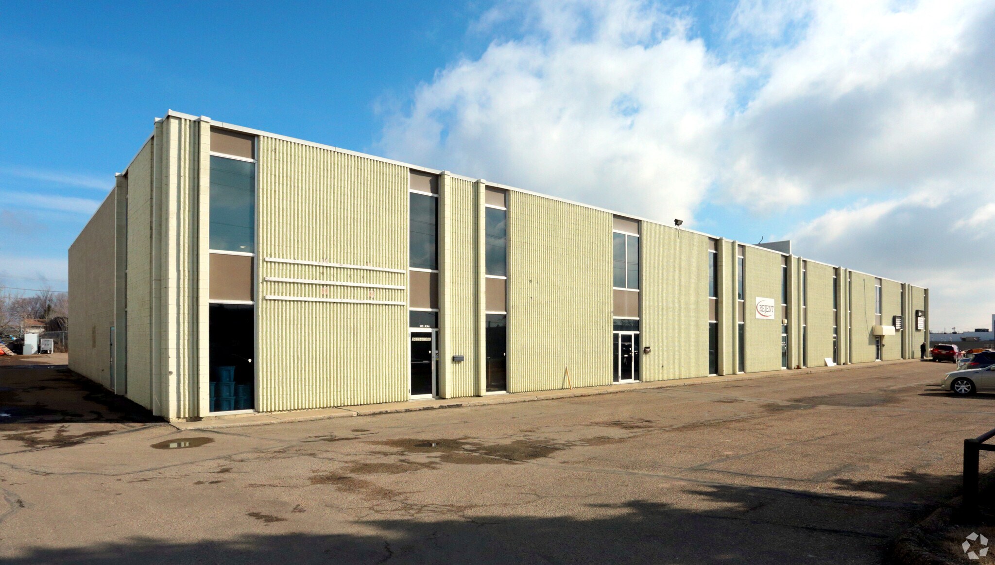 9408-9410 62nd Ave NW, Edmonton, AB for lease Building Photo- Image 1 of 6