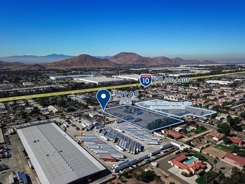 18150 Valley Blvd, Bloomington, CA à vendre - Photo du bâtiment - Image 2 de 5