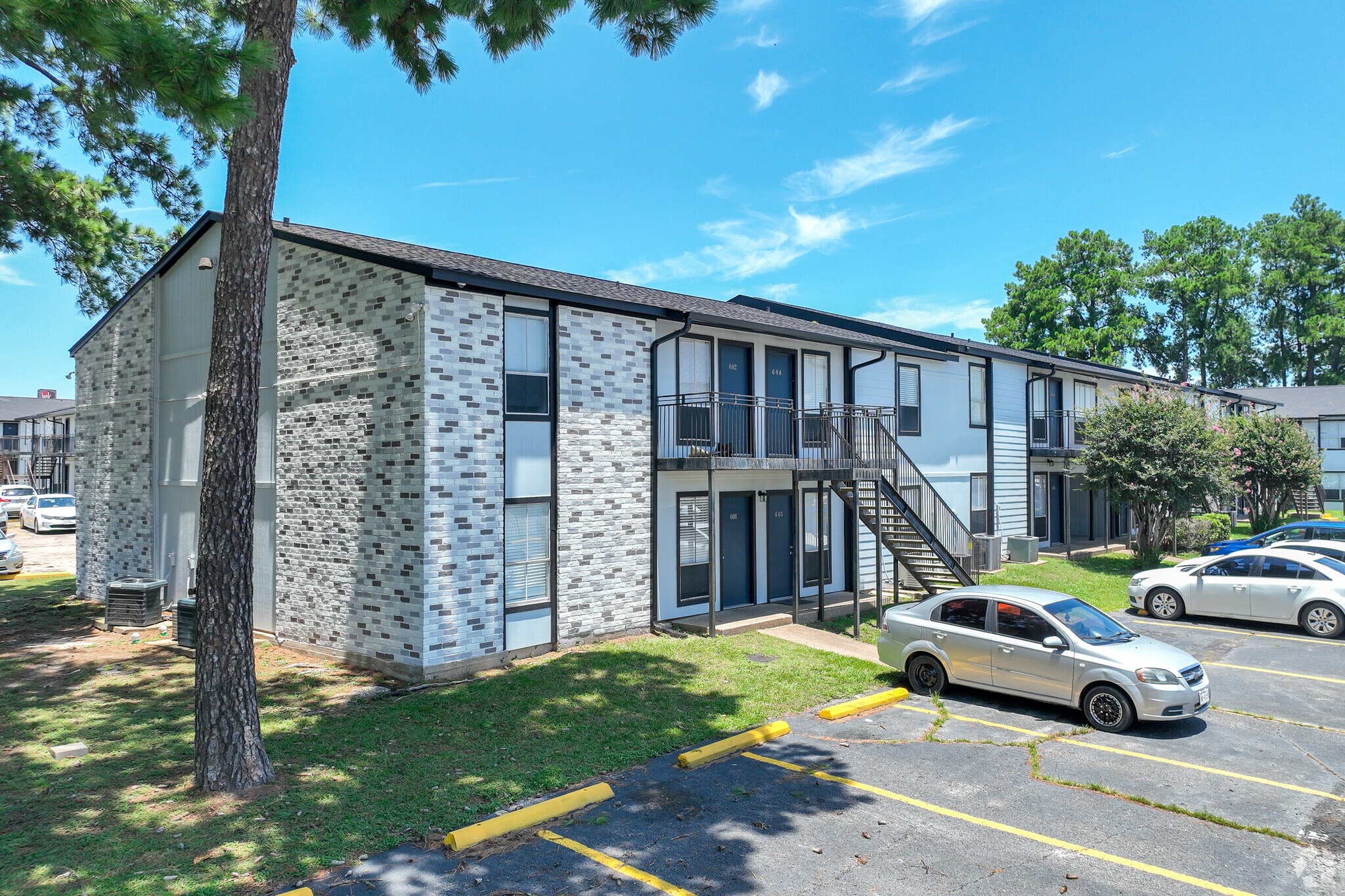 300 S John Redditt Dr, Lufkin, TX for sale Primary Photo- Image 1 of 21