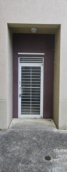 15075 SW 137th St, Miami, FL for lease - Building Photo - Image 2 of 24