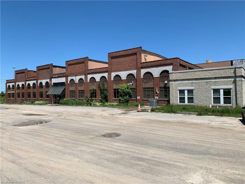 4300 Stanley Ave, Niagara Falls, ON à vendre Photo du bâtiment- Image 1 de 2