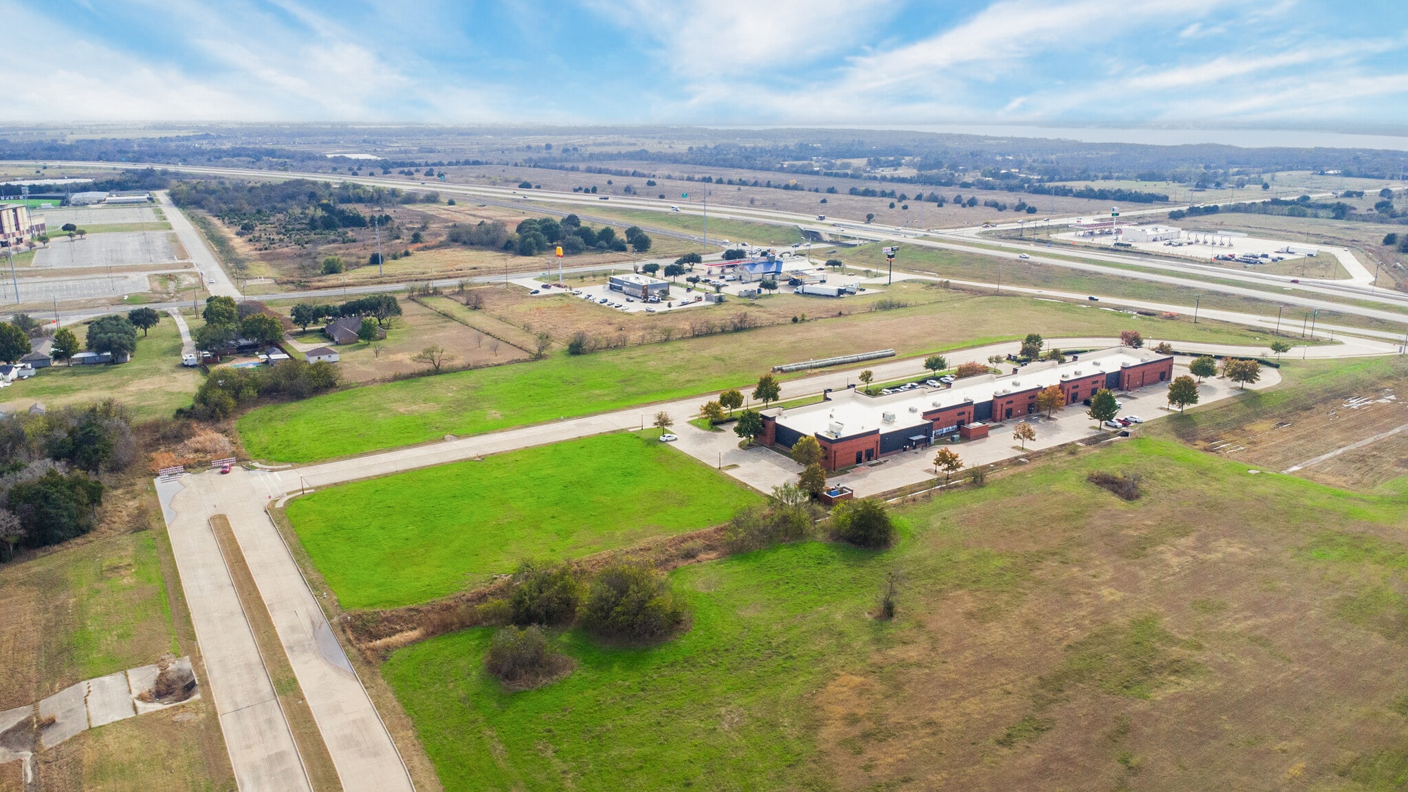 Hwy 287 Byp, Ennis, TX for sale Primary Photo- Image 1 of 7