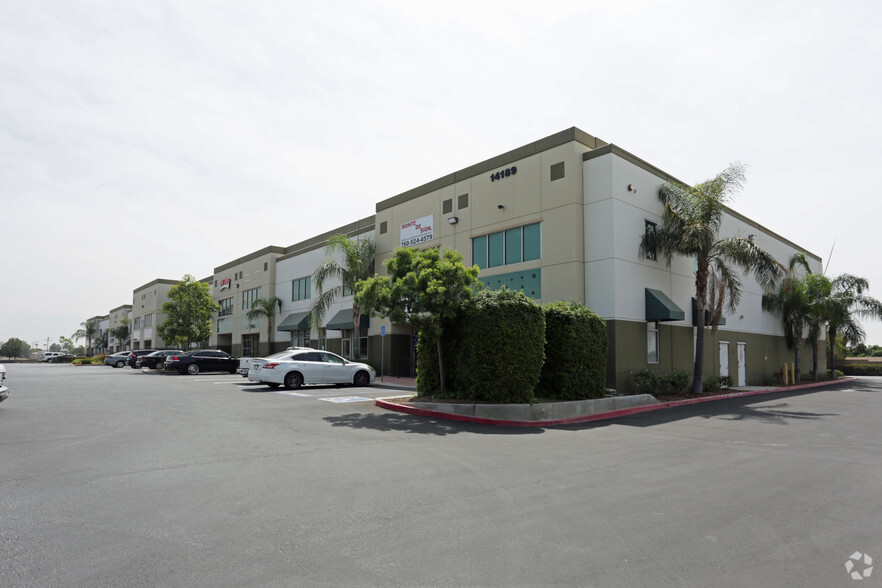 14189 Foothill Blvd, Fontana, CA for lease - Building Photo - Image 3 of 9