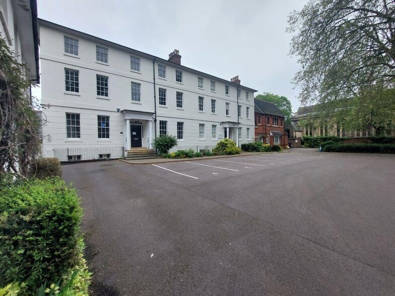 9-11 Bromham Rd, Bedford à louer - Photo du bâtiment - Image 2 de 27