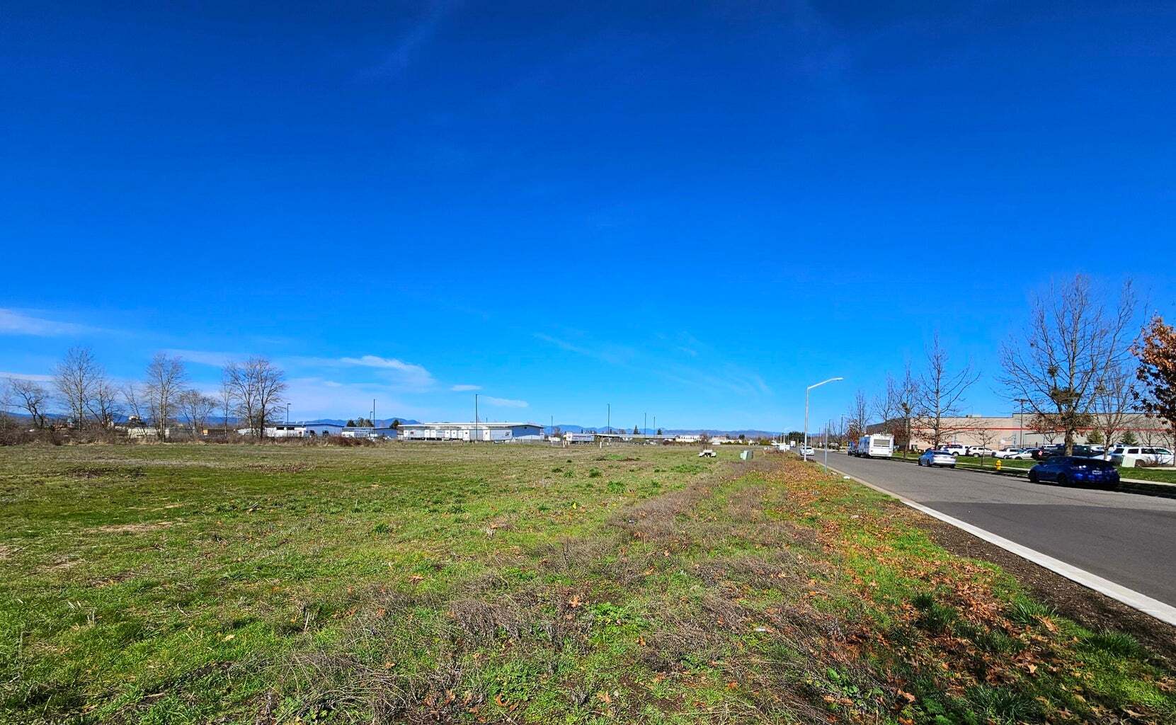 460 Federal Way, Central Point, OR à vendre Photo du bâtiment- Image 1 de 7