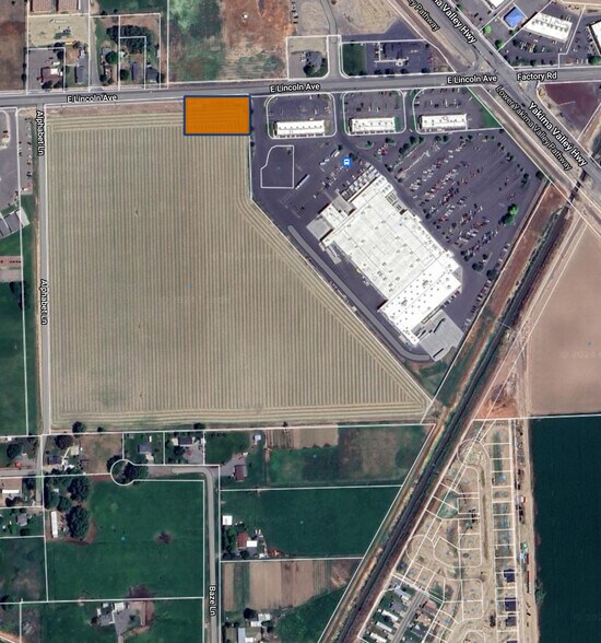 2600 Lincoln ave, Sunnyside, WA à vendre - Photo principale - Image 1 de 8