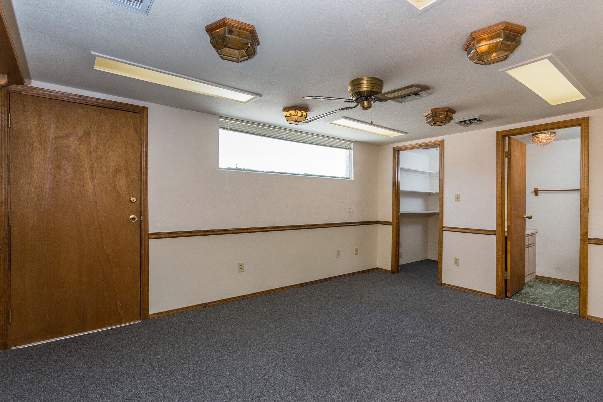 1616 E Main St, Mesa, AZ for lease Interior Photo- Image 1 of 6