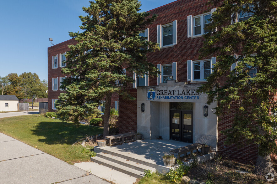 300 Care Center Dr, Manistee, MI à vendre - Photo du bâtiment - Image 1 de 1