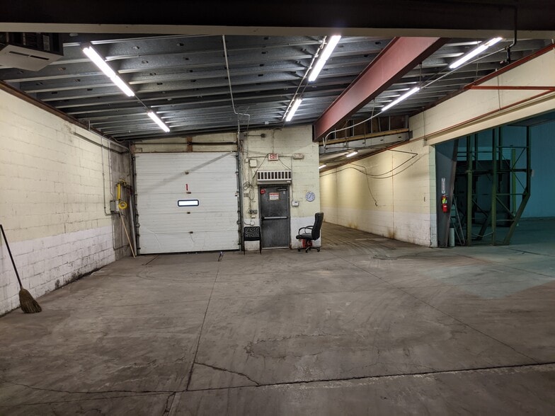 18 Main St, Silver Creek, NY for lease - Interior Photo - Image 3 of 20