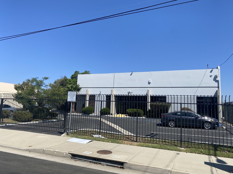 1927 W 139th St, Gardena, CA for lease - Building Photo - Image 3 of 5