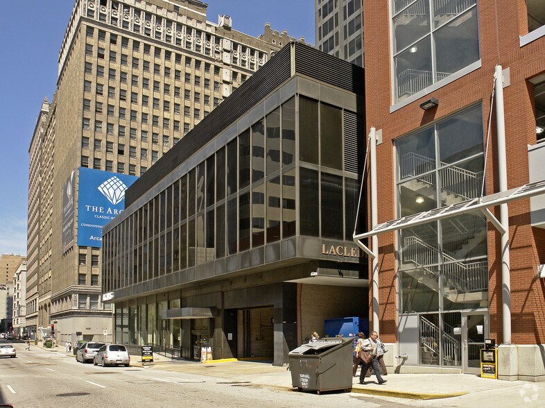 720 Olive St, Saint Louis, MO à louer - Photo du bâtiment - Image 3 de 25