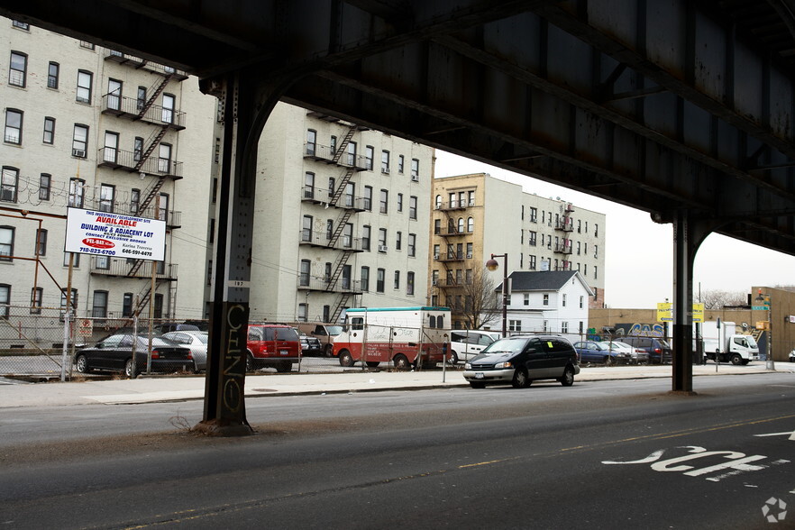 2100 Westchester Ave, Bronx, NY for sale - Primary Photo - Image 1 of 1