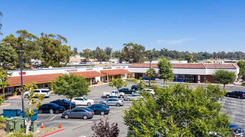 25202-25272 Cabot Rd, Laguna Hills, CA à louer - Photo du bâtiment - Image 2 de 6