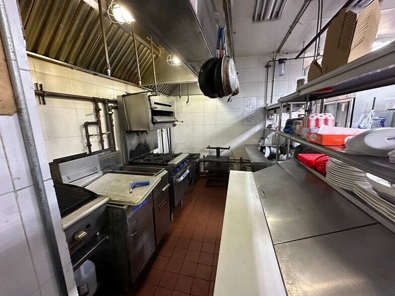 1621 Lexington Ave, New York, NY à louer - Photo du bâtiment - Image 3 de 5