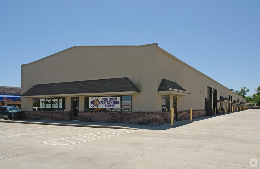11114 Cedar Park Ave, Baton Rouge, LA for lease - Building Photo - Image 3 of 6