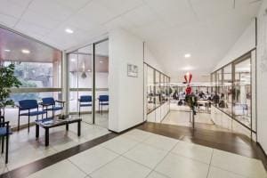 Immeuble residentiel dans Paris à vendre - Hall d’entrée - Image 2 de 16