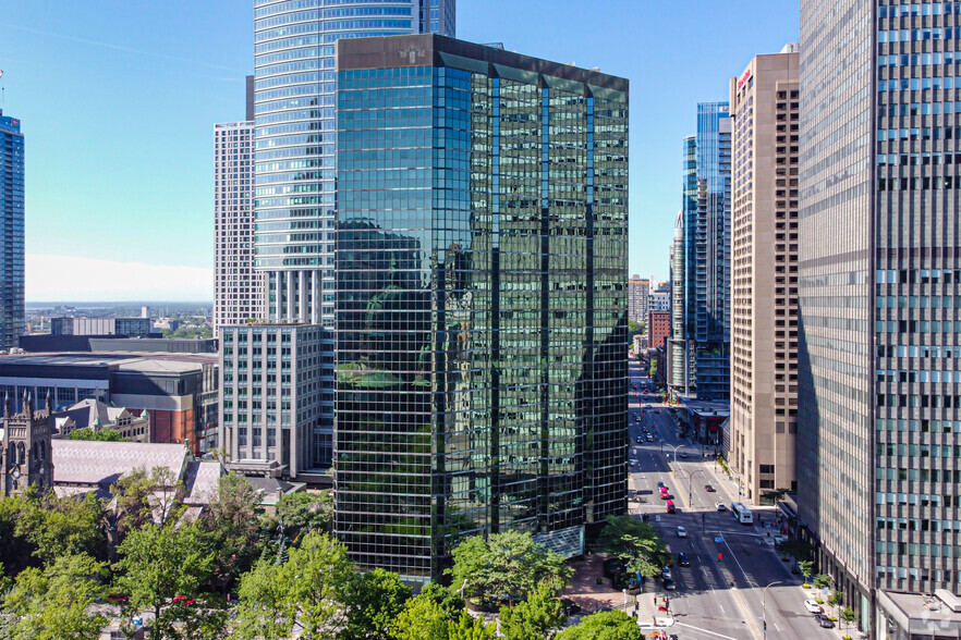 1100 Boul René-Lévesque O, Montréal, QC à louer - Photo du bâtiment - Image 3 de 5