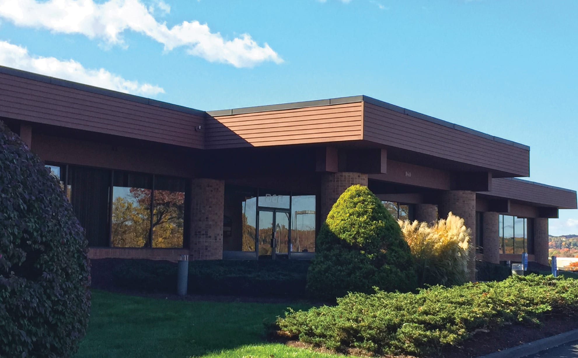 860 N Main Street Ext, Wallingford, CT for lease Building Photo- Image 1 of 2