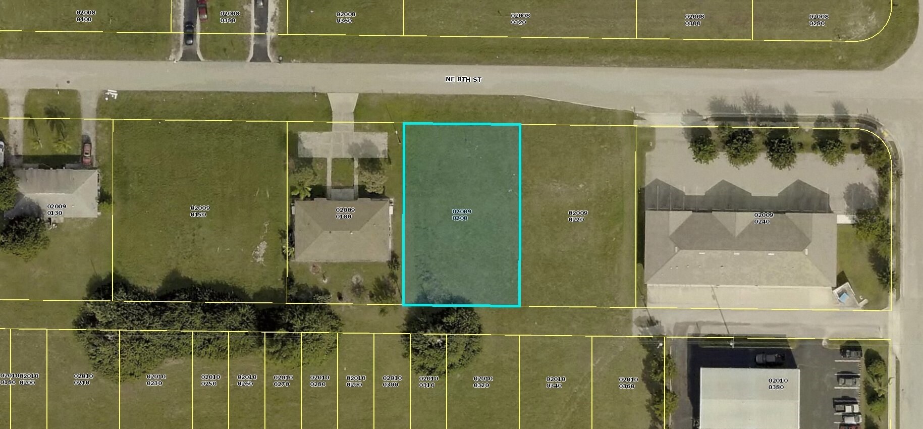 924 NE 8th Pl, Cape Coral, FL for sale Primary Photo- Image 1 of 11