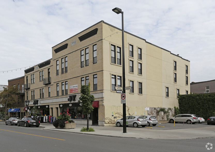 3930-3932 St Ontario E, Montréal, QC à louer - Photo principale - Image 1 de 2