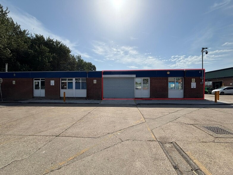Limberline Spur, Portsmouth for lease - Building Photo - Image 2 of 4