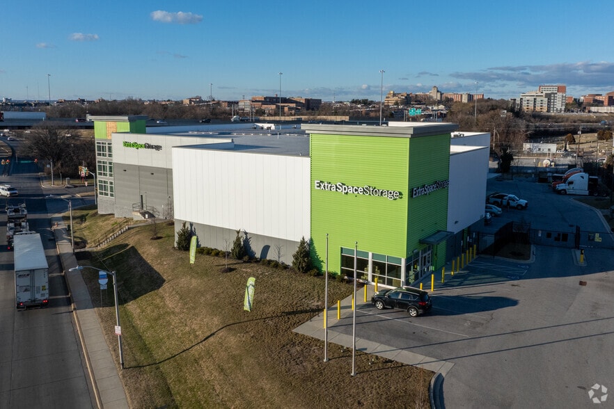 5425 Odonnell St, Baltimore, MD for lease - Building Photo - Image 2 of 5