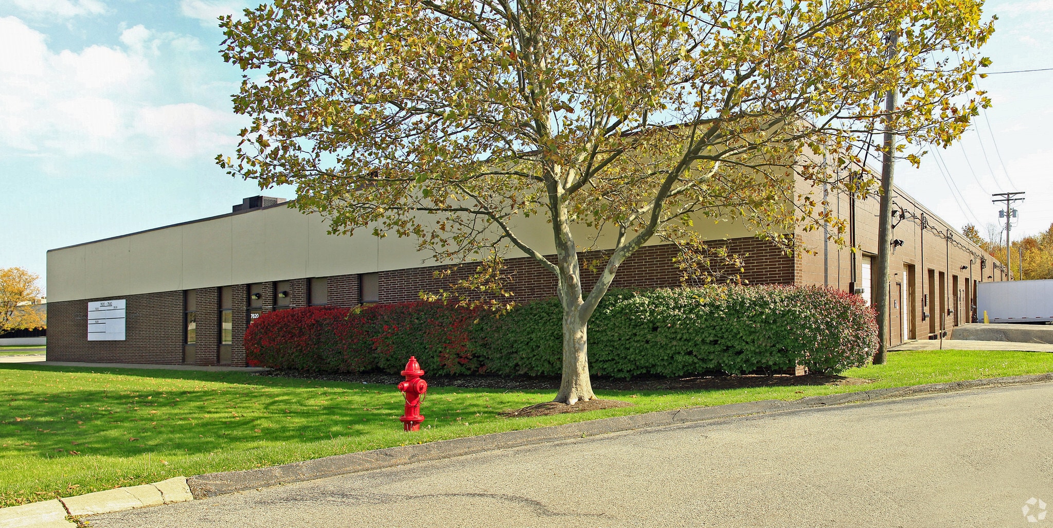 7620-7640 Tyler Blvd, Mentor, OH à louer Photo principale- Image 1 de 18