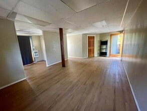 1627 Pearl St, Eugene, OR for lease Interior Photo- Image 1 of 11