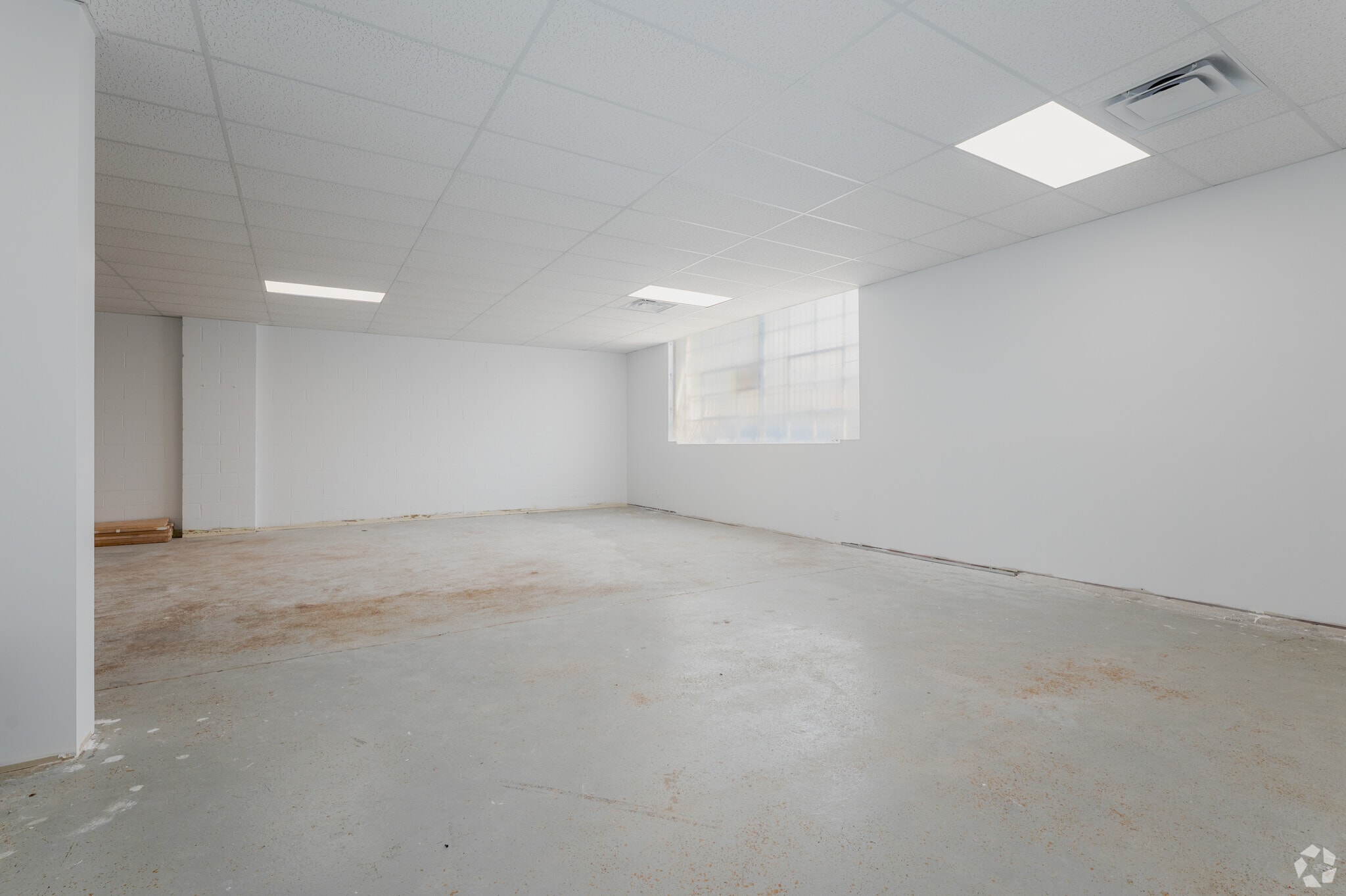 340-390 Saskatoon St, London, ON for lease Interior Photo- Image 1 of 8