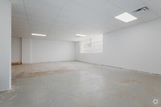 340-390 Saskatoon St, London, ON for lease Interior Photo- Image 1 of 8