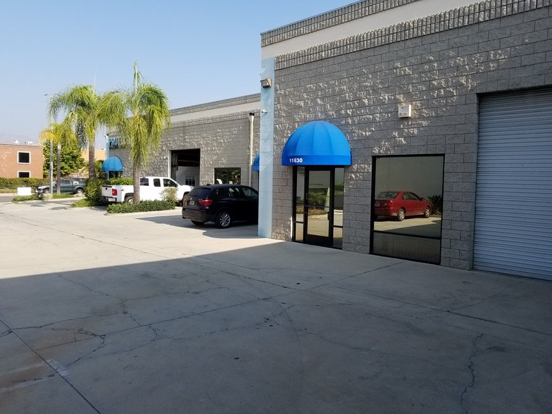 11626-11632 Goldring Rd, Arcadia, CA à louer - Photo du bâtiment - Image 3 de 20