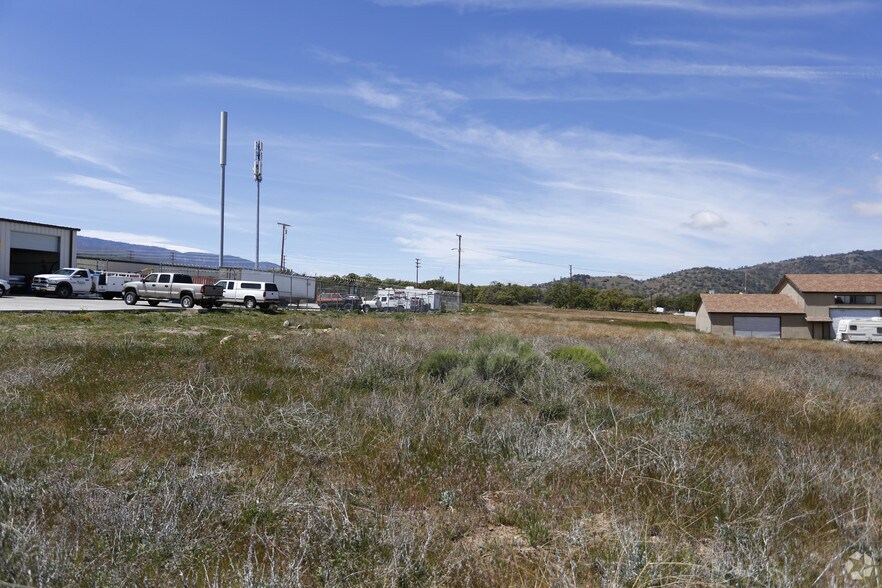 20601 South St, Tehachapi, CA for sale - Primary Photo - Image 1 of 1