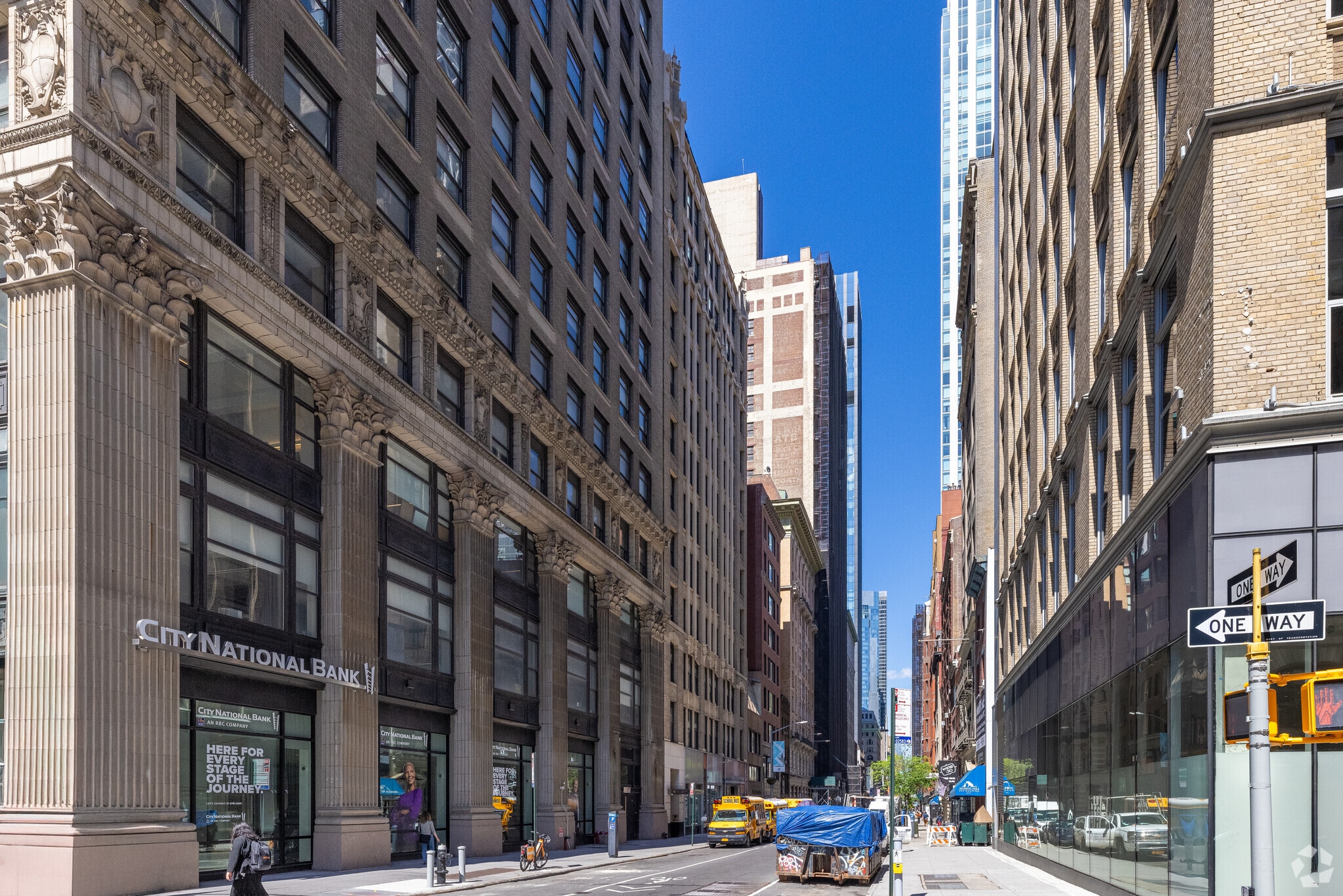 40-44 E 30th St, New York, NY for lease Primary Photo- Image 1 of 6