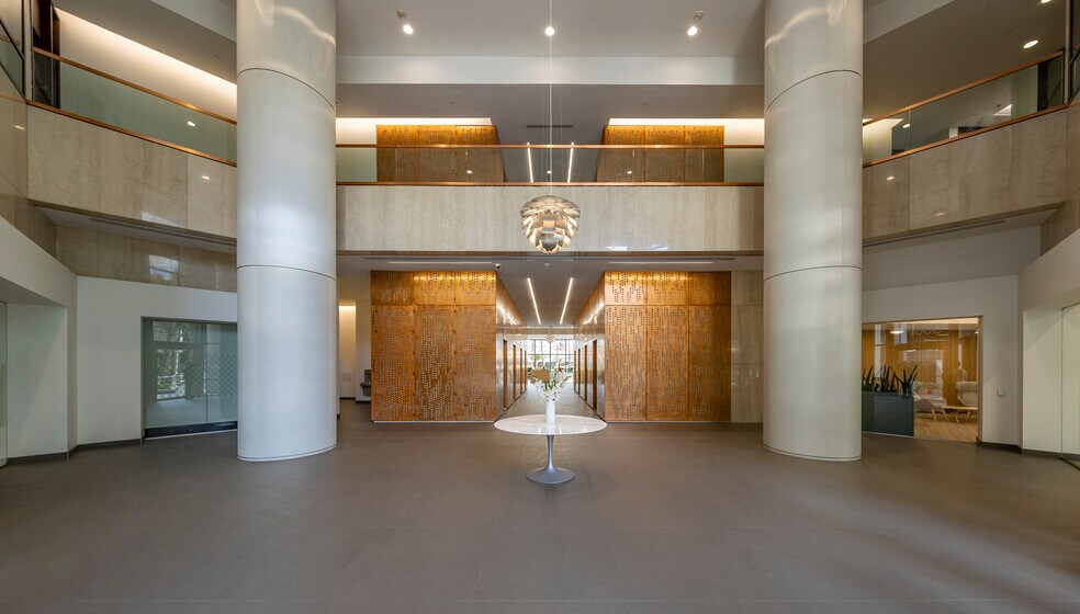 2800 N Central Ave, Phoenix, AZ à vendre - Photo du bâtiment - Image 2 de 14