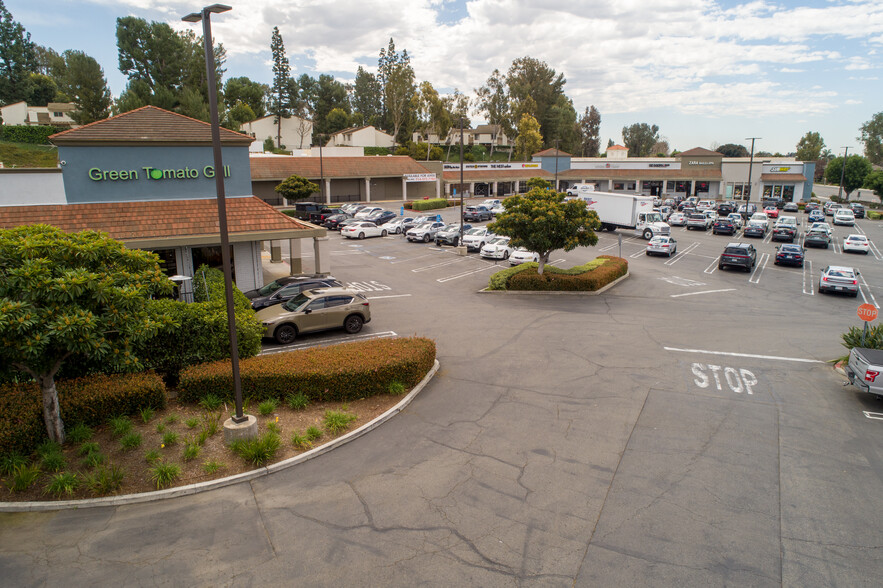 720-796 N Brea Blvd, Brea, CA for lease - Building Photo - Image 3 of 11