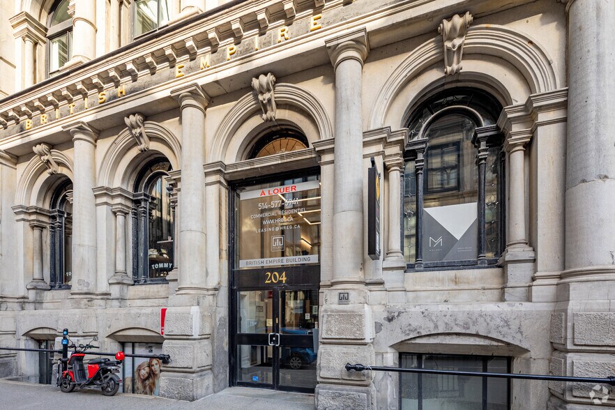 200-212 Rue Notre-Dame O, Montréal, QC for lease - Building Photo - Image 3 of 31