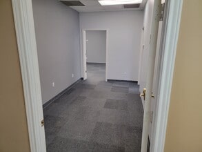 201 Enterprise Ave, League City, TX for lease Interior Photo- Image 1 of 3