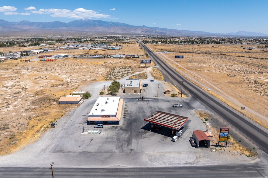900 W Nevada Hwy 372, Pahrump, NV à vendre - Photo du bâtiment - Image 2 de 25