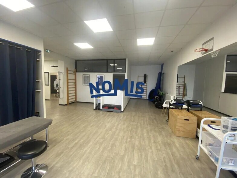 Commerce de détail dans Rezé à louer - Photo du bâtiment - Image 3 de 6