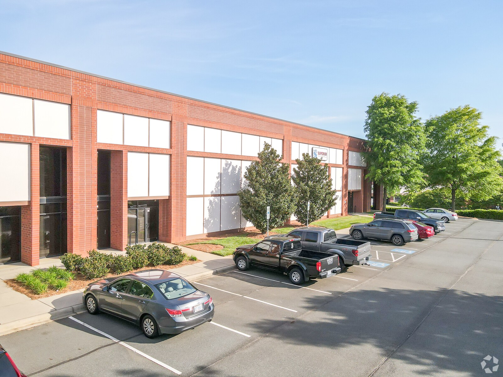 6431 Reames Rd, Charlotte, NC for lease Primary Photo- Image 1 of 5
