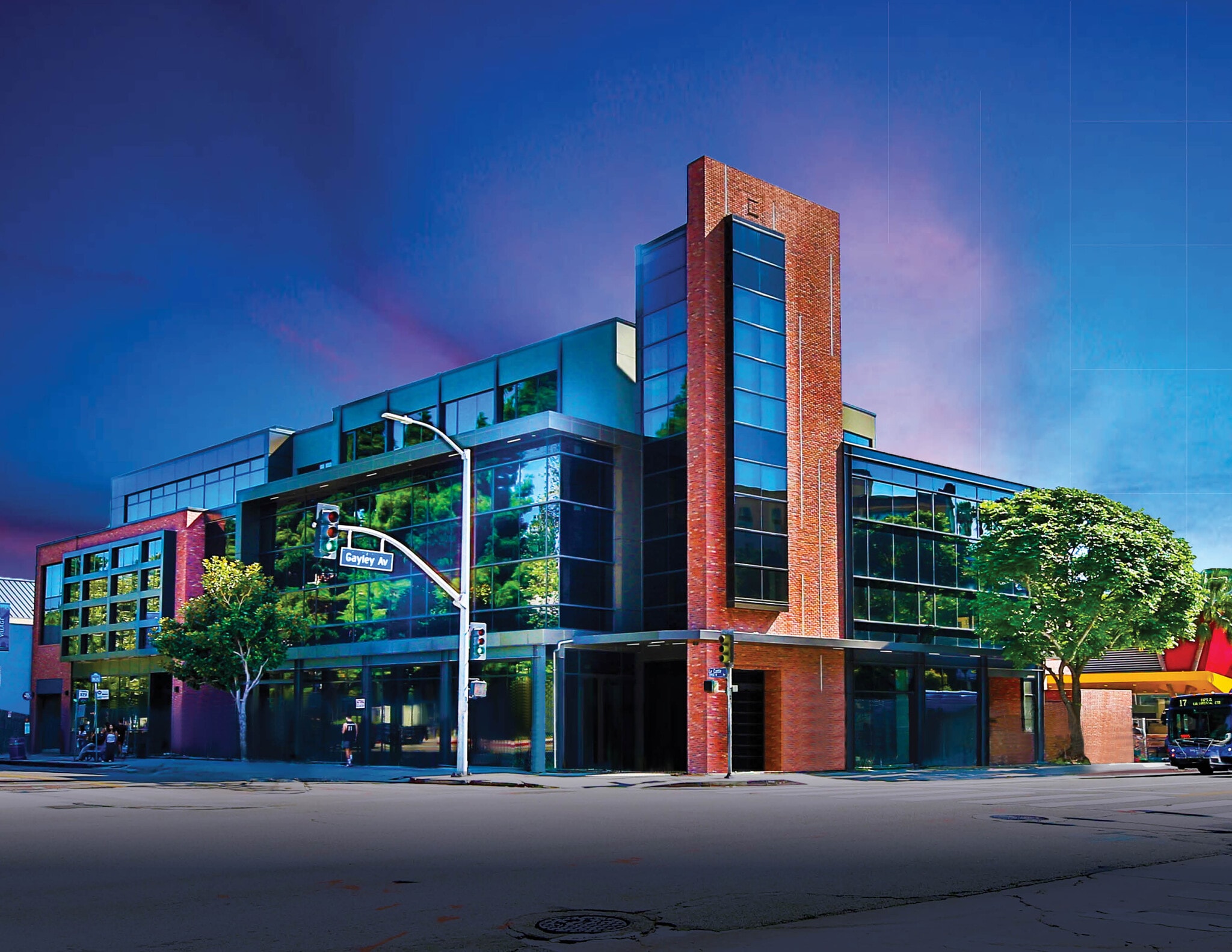 900 Gayley Ave, Los Angeles, CA à vendre Photo du bâtiment- Image 1 de 10