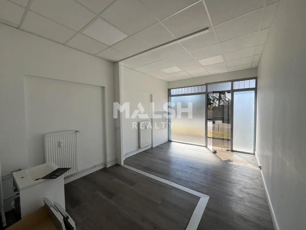 Retail in Rillieux-la-Pape for lease Interior Photo- Image 1 of 6