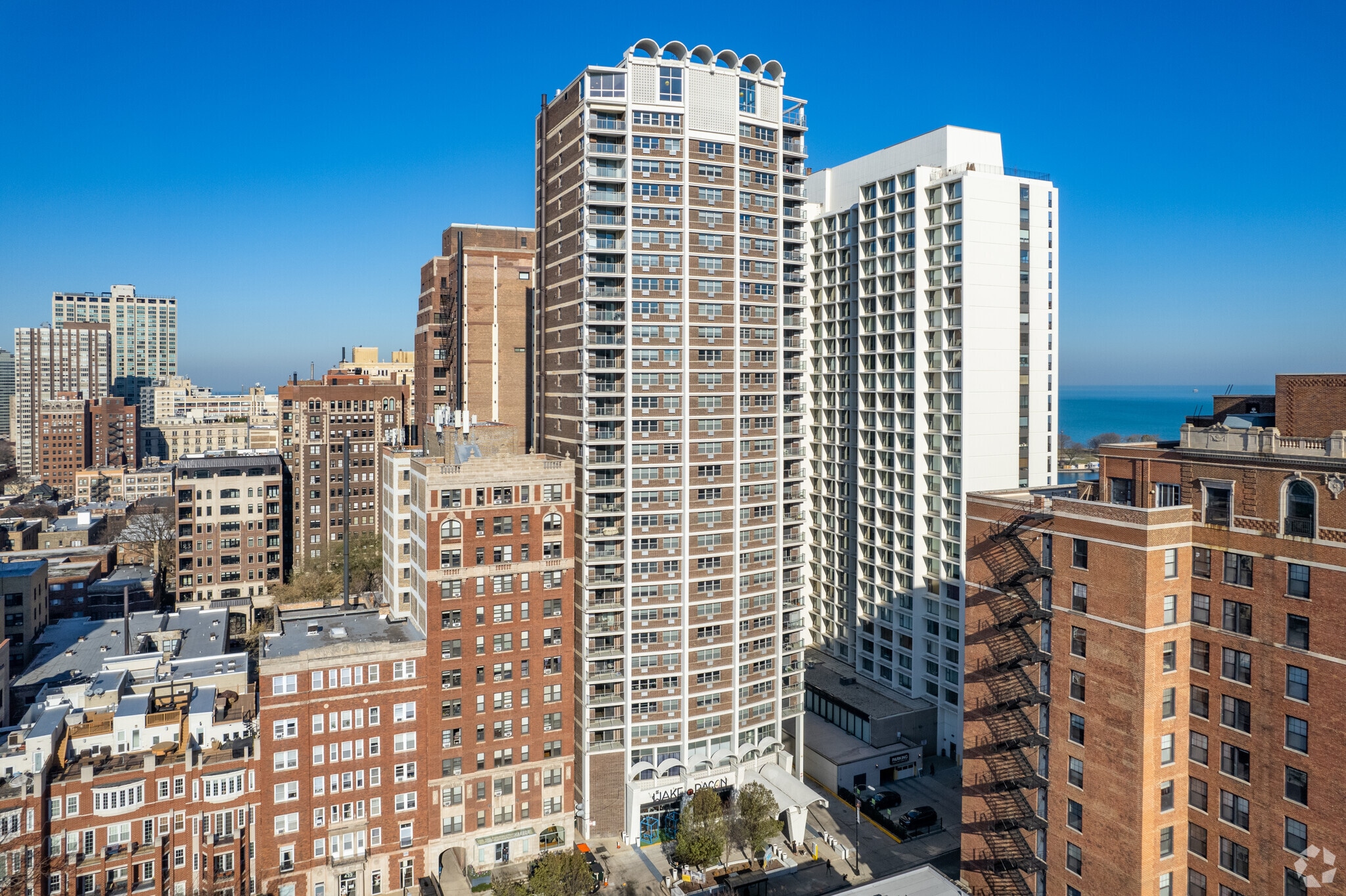 420 W Belmont Ave, Chicago, IL à louer Photo principale- Image 1 de 7