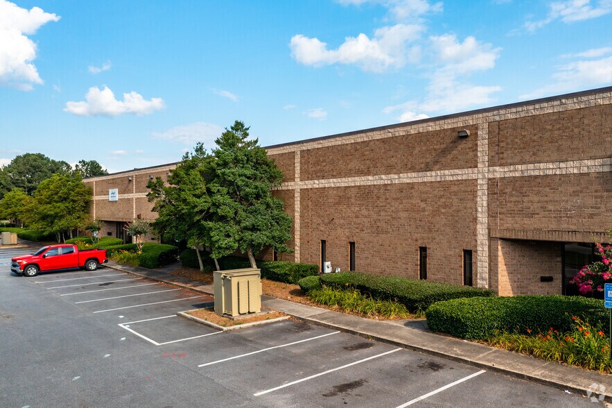 1235 Commerce Rd, Morrow, GA for lease - Building Photo - Image 3 of 6