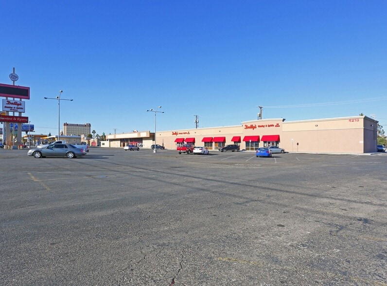 4213 Boulder Hwy, Las Vegas, NV for lease - Building Photo - Image 2 of 2