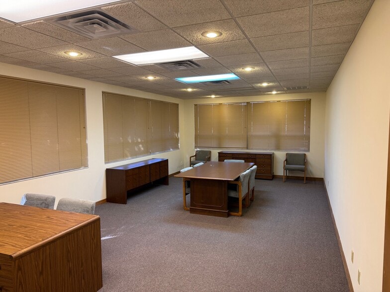 4190 Corporate Ct, Palm Harbor, FL for lease - Building Photo - Image 3 of 13