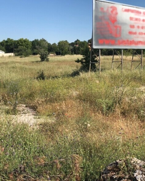 Avenida Jerez, 131, Nuevo Baztán, Madrid à vendre - Photo du bâtiment - Image 2 de 2