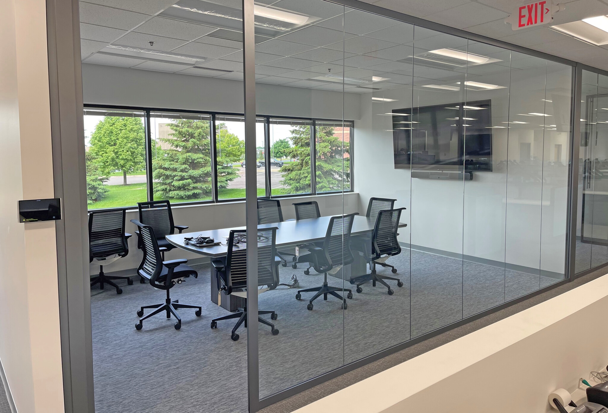 101 Broadway St W, Osseo, MN for lease Interior Photo- Image 1 of 7